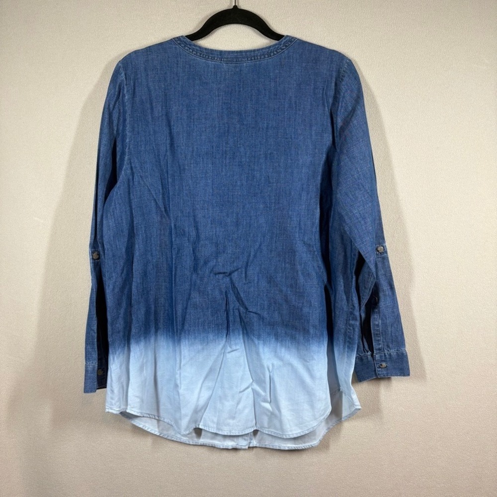 J. Jill Denim Ombre Dip‎ Dye Button Down Shirt Med Blue White Coastal Boho Chic - Picture 2 of 7